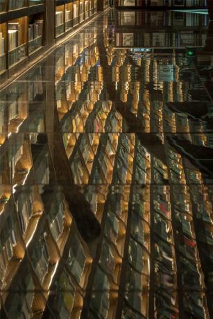 Кинески подови од књижаре у књижари