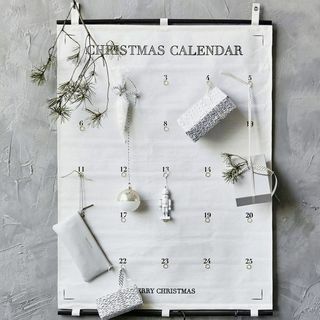Божићни календар од тканине